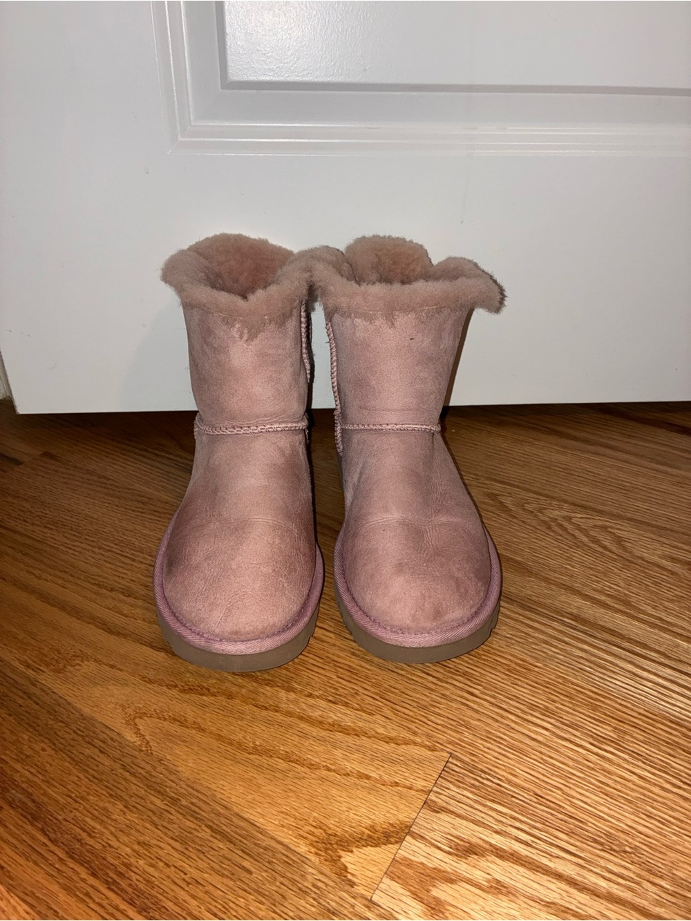 Ugg Boots Women’s Mini Bailey Bow Size 6 - Picture 4 of 8